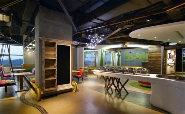 5bed2b30e2bc6.jpg 25.jpg